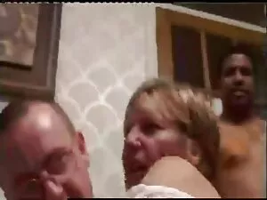 Ở nhà có ba phim ngư ...