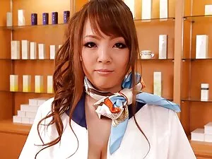 Satomi Suzuki chặt c ...