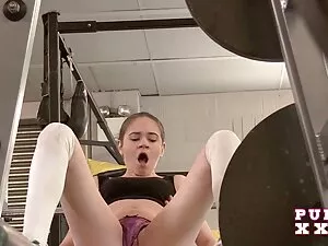 Antonella đến phim x ...