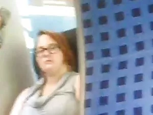 Elle Drague les mecs ...