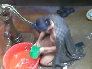 Chị em chia xx vung  ...