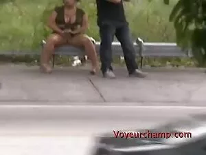 Một người đàn ông, v ...